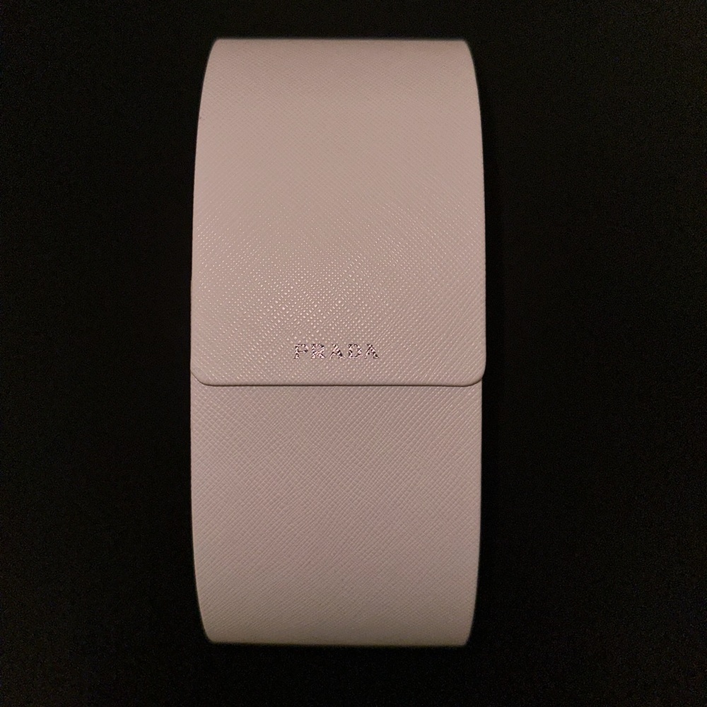 Prada Women's Sunglasses AUTHENTIC (DELETING SOON) - Picture 5 of 8